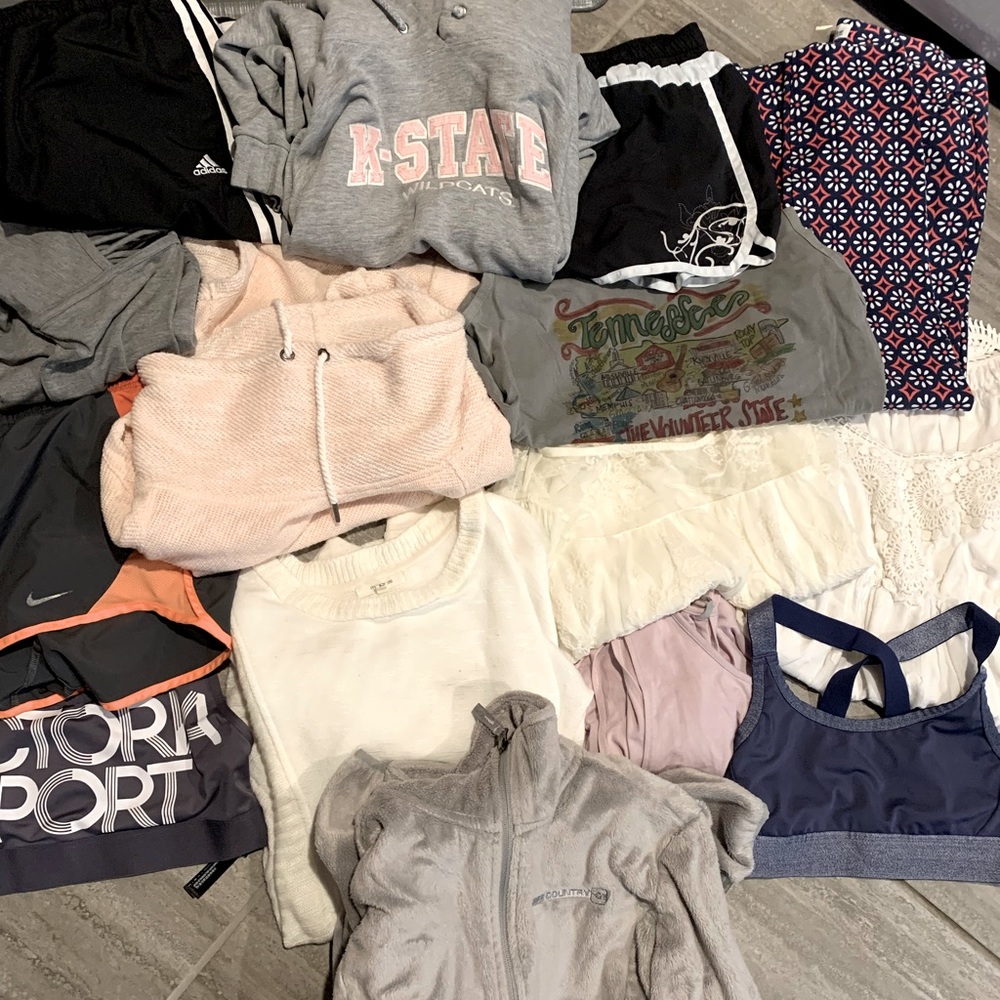Closet clean out!!! Name brand Clothes